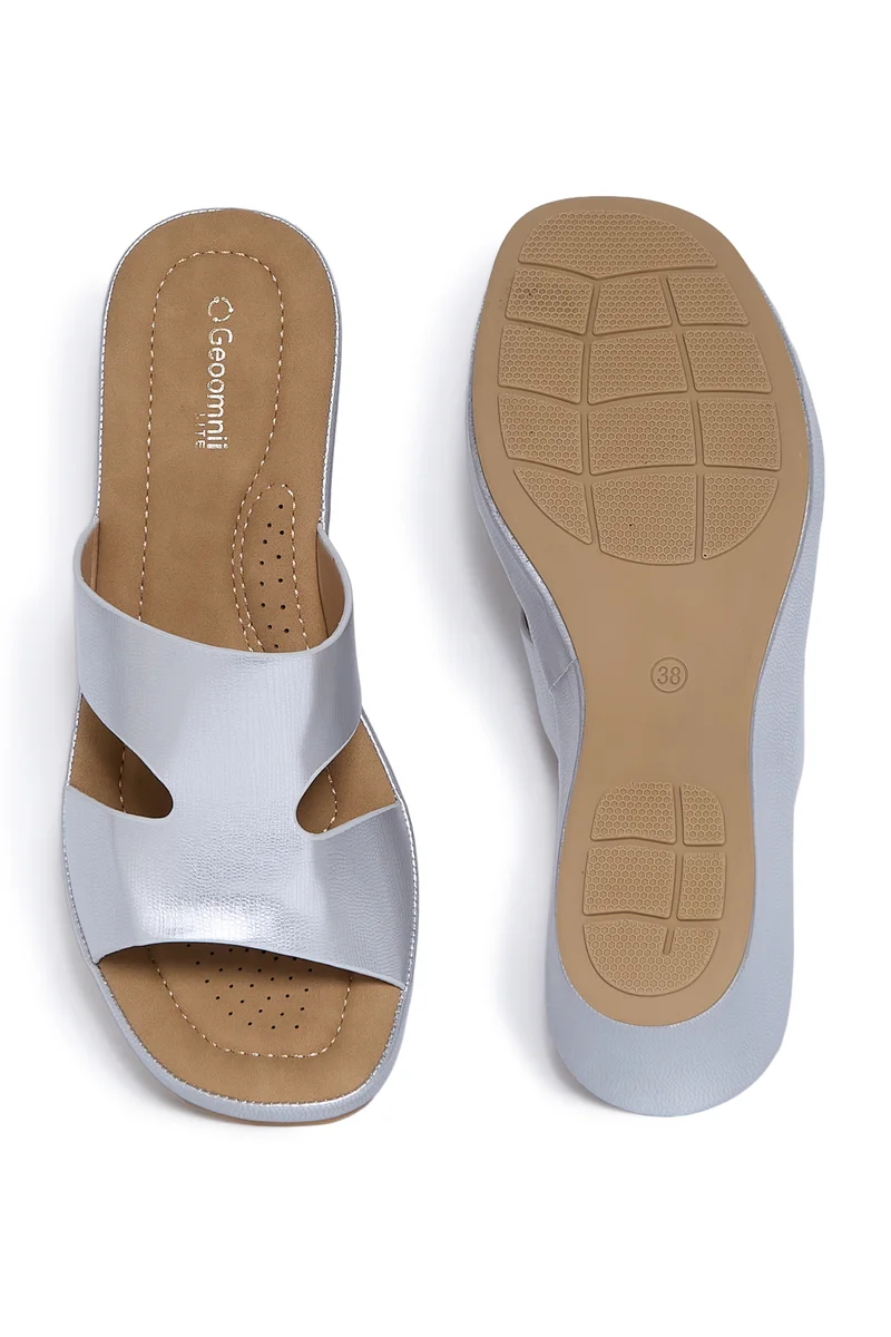 Geoomnii SILVER Geoomnii Comfort Slide Sandals for Women – Cushioned Slip-On Casual Sandals for Daily Wear, Home, Travel & Walking for Women | Best Price UAE
